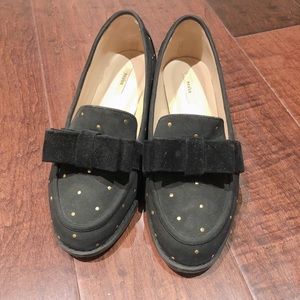 Velvet bow tie loafer